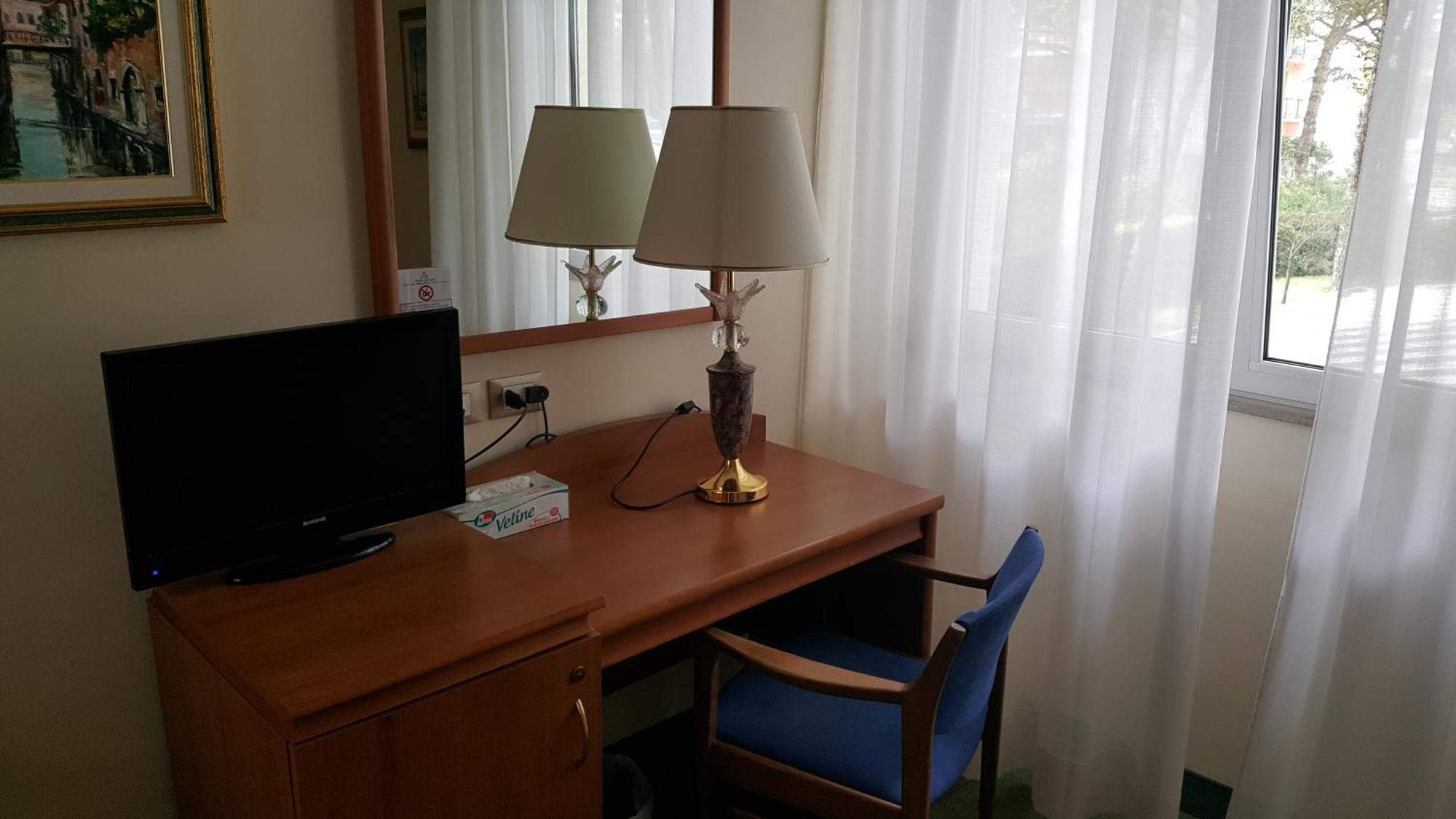 Hotel Arizona لينانو سابيادورو الغرفة الصورة