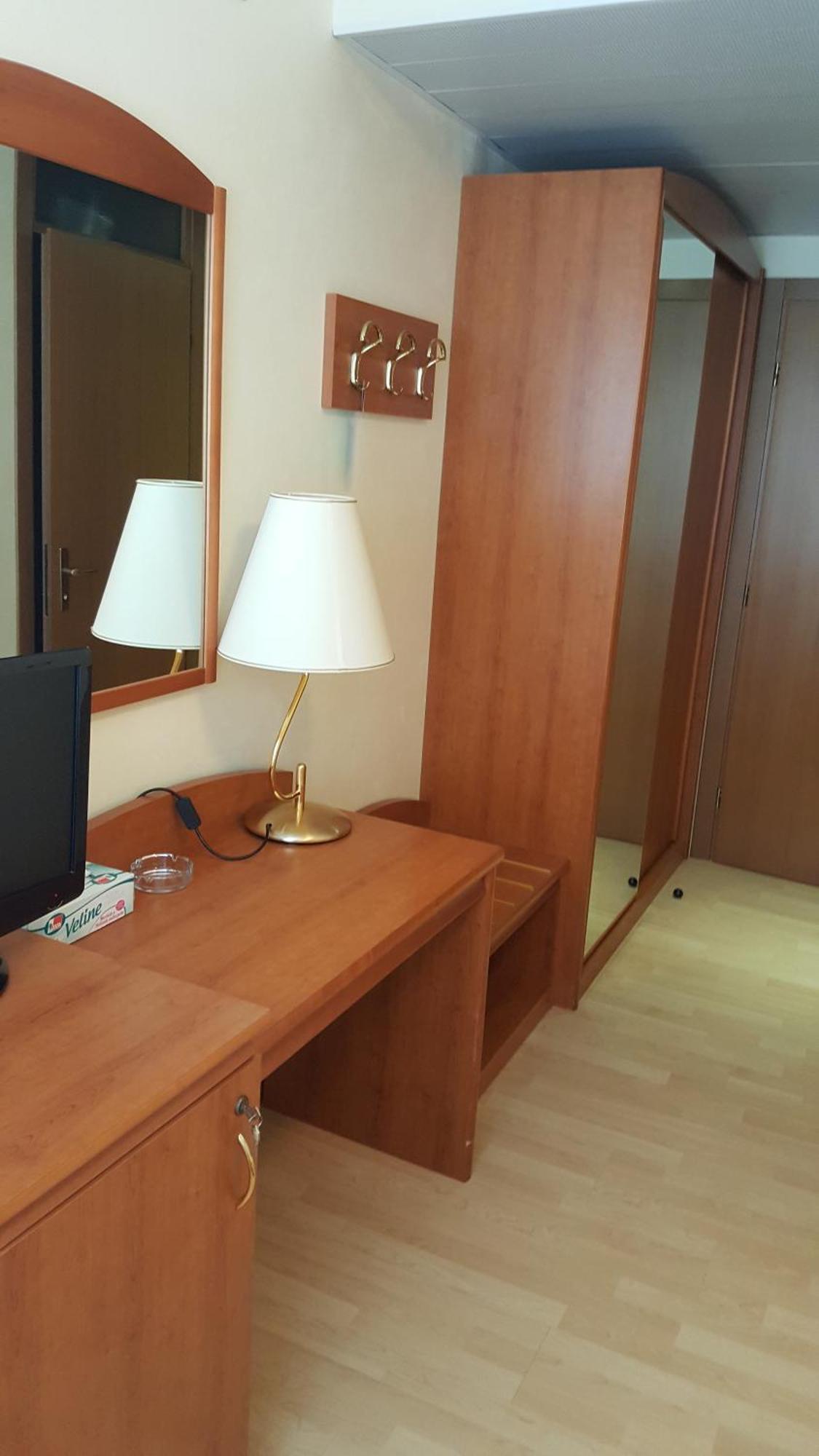Hotel Arizona لينانو سابيادورو الغرفة الصورة